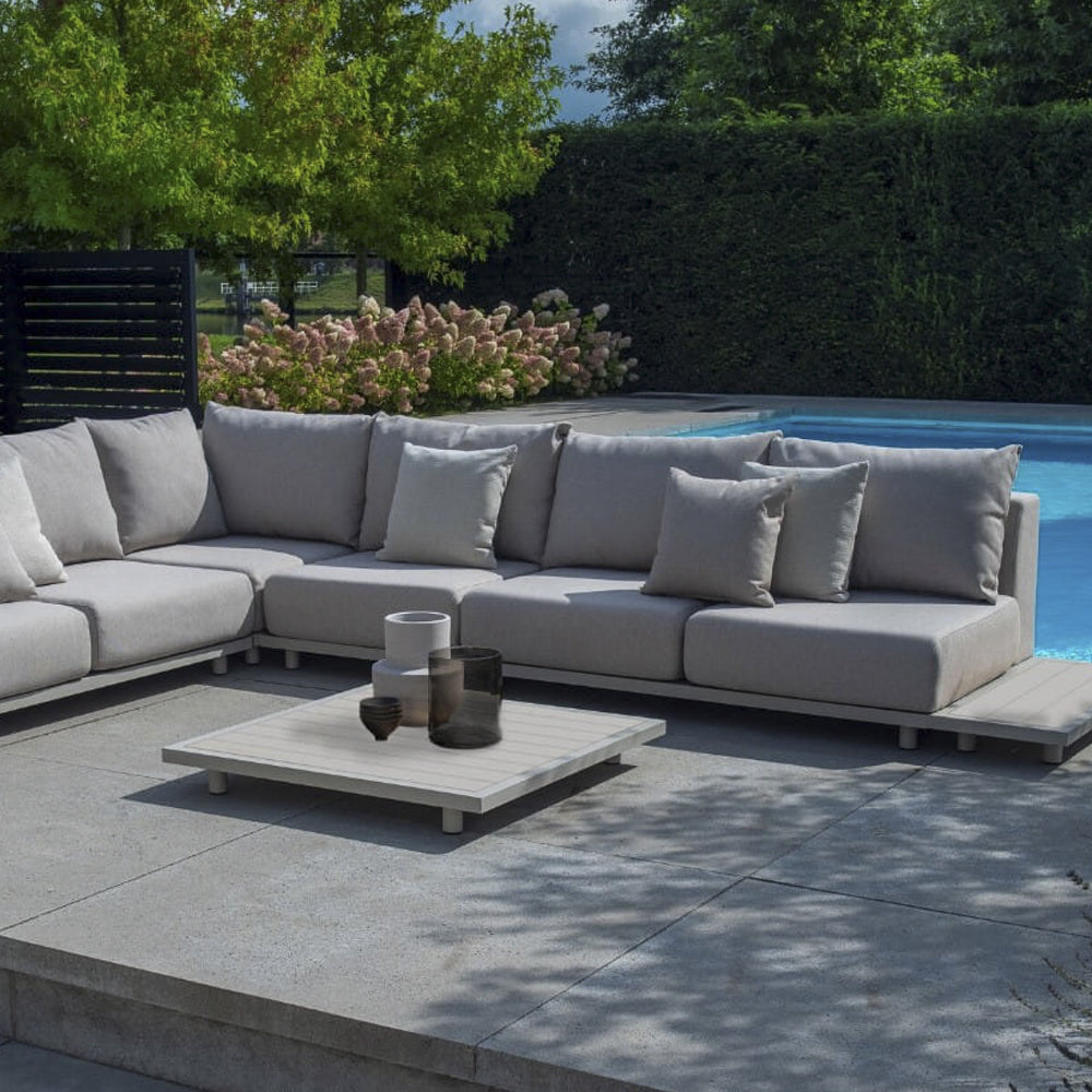 Zestaw mebli ogrodowych Vallon z narożnikiem i stolikiem